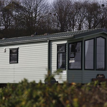 Bay 1 Hotel Kirkcolm Bagian luar foto